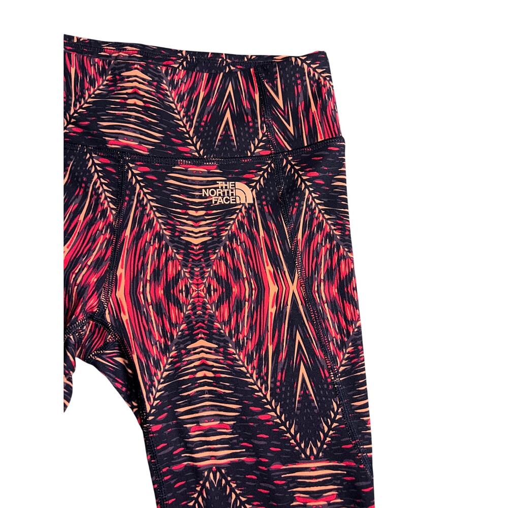The North Face Size Motivation Cropped Leggings Small (B010326) - Picture 3 of 6